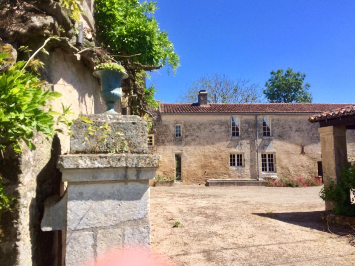 Logis De La Touche Bed and Breakfast Saint-Hilaire-des-Loges Exterior foto